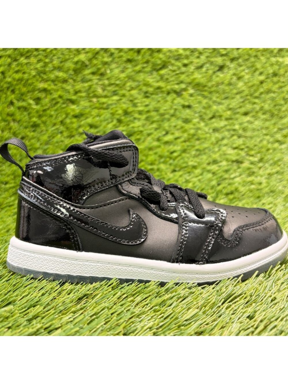 Nike Air Jordan 1 Mid SE Space Jam Black Boys Size 10C Athletic Shoes Sneakers